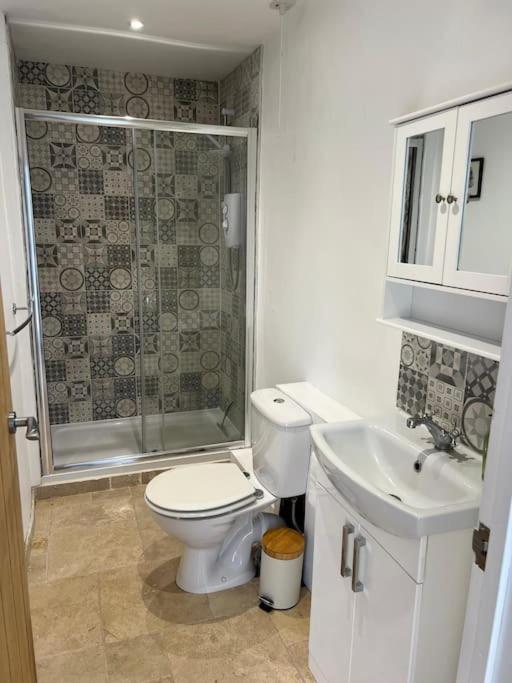 2 Bedroom Cottage In Old Town Swindon Zewnętrze zdjęcie